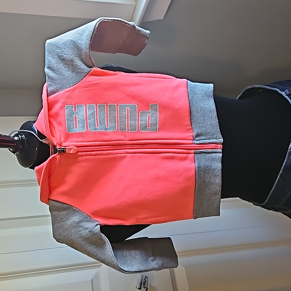 NWOT toddler sweatshirt. 12 mo, coral & grey